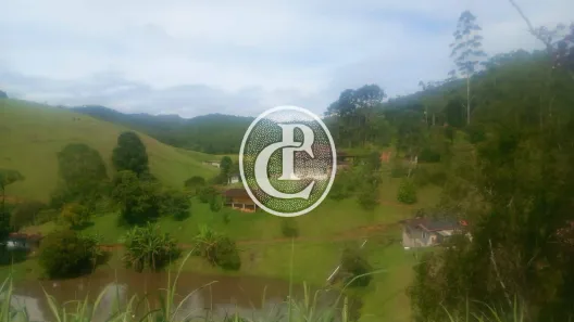 Fazenda/Sítio com 3 Quartos à venda, 250m² no Área Rural de Paraibuna, Paraibuna