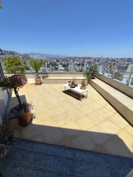Apartamento com 4 quartos — Grajaú, Belo Horizonte