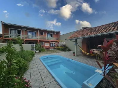 Casa com 4 Quartos à venda, 300m² no Costa e Silva, Joinville