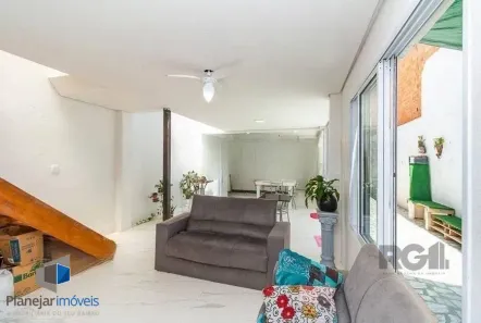 Casa com 3 Quartos à venda, 117m² no Azenha, Porto Alegre