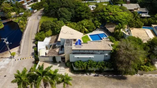 Casa de Condomínio com 6 Quartos à venda, 800m² no Interlagos (Abrantes), Camaçari