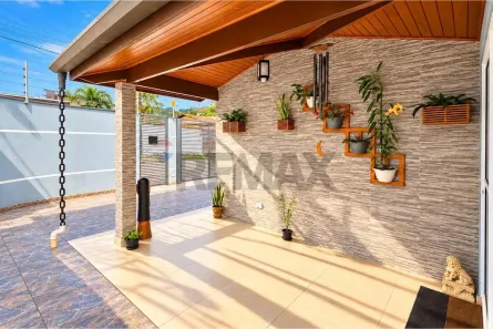 Casa com 3 Quartos à venda, 132m² no Massaguaçu, Caraguatatuba