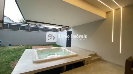 Sobrado com 3 Quartos à venda, 300m² no Aclimação, Uberlândia