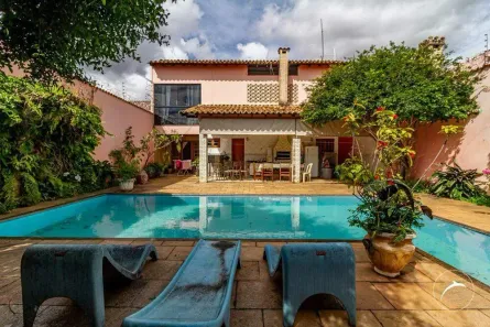 Casa com 4 Quartos à venda, 287m² no Taguatinga Norte, Brasília