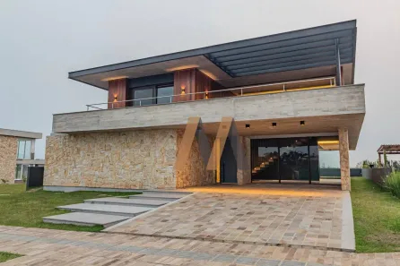 Casa de Condomínio com 4 Quartos à venda, 385m² no Morada Gaúcha, Gravataí