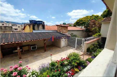 Casa com 5 Quartos à venda, 380m² no Paraíso, Belo Horizonte