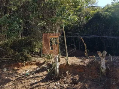 Lote/Terreno à venda, 3340m² no Castelanea, Petrópolis