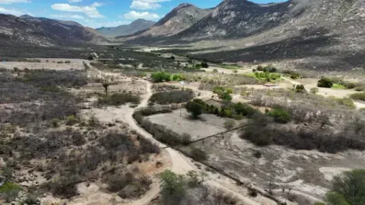 Fazenda/Sítio com 3 Quartos à venda, 8500000m² no , Jucurutu