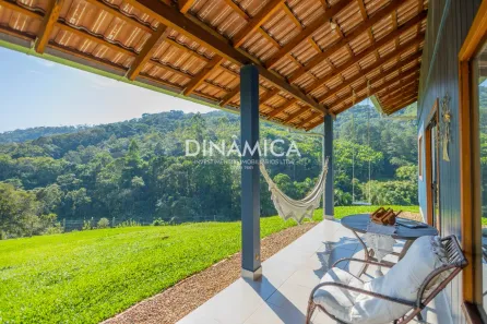 Fazenda/Sítio com 3 Quartos à venda, 130m² no Vila Itoupava, Blumenau
