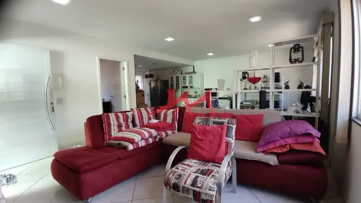 Casa com 3 Quartos à venda, 90m² no Rio do Ouro, São Gonçalo