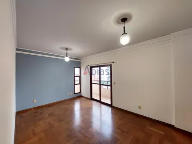 Apartamento com 3 Quartos para alugar, 103m² no Centro, São Carlos