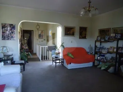 Sobrado com 4 Quartos à venda, 328m² no Vila Nogueira, Campinas