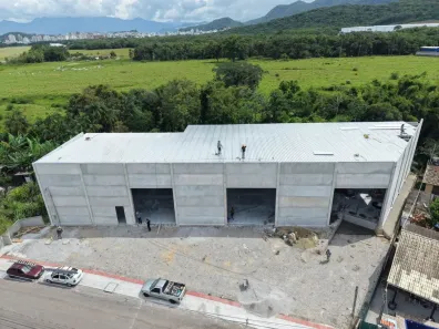 Galpão/Depósito/Armazém para alugar, 748m² no Sertão do Maruim, São José