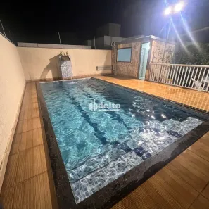 Casa com 4 Quartos à venda, 361m² no Residencial Gramado, Uberlândia