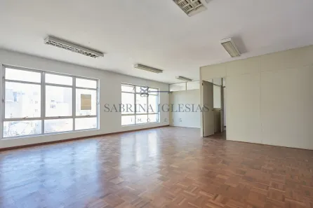 Sala Comercial à venda, 133m² no Centro, Curitiba