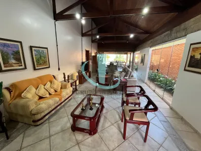 Casa com 3 Quartos para venda ou aluguel, 361m² no Centro, Araraquara