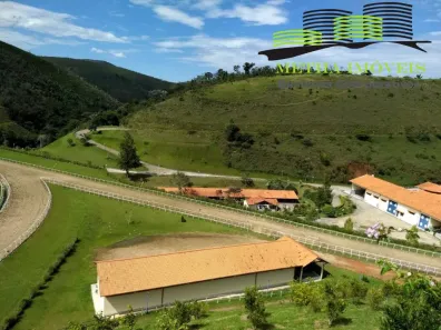 Fazenda/Sítio com 10 Quartos à venda, 20000m² no Araras, Teresópolis