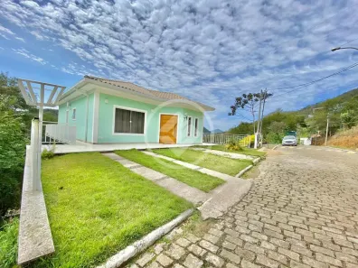 Casa de Condomínio com 3 Quartos à venda, 223m² no Albuquerque, Teresópolis