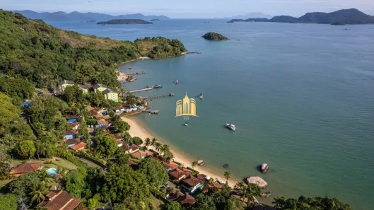 Casa de Condomínio com 5 Quartos à venda, 250m² no Marinas, Angra dos Reis