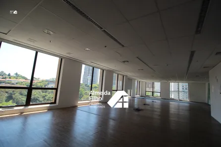 Sala Comercial com 2 Quartos para alugar, 200m² no Butantã, São Paulo
