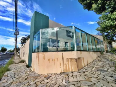Ponto Comercial à venda, 100m² no Vigilato Pereira, Uberlândia