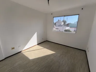 Apartamento com 3 Quartos para alugar, 133m² no Portão, Curitiba