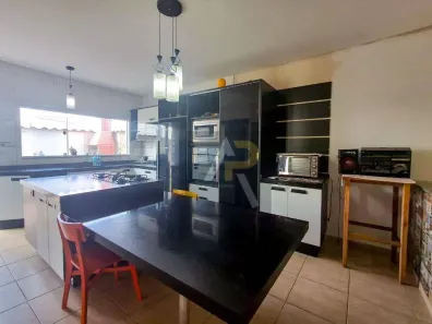 Sobrado com 3 Quartos à venda, 176m² no Jardins do Paraíso, Mogi das Cruzes