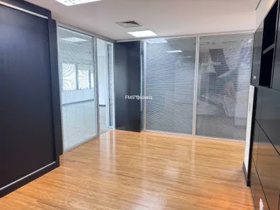Sala Comercial para alugar, 187m² no Jardim Paulistano, São Paulo