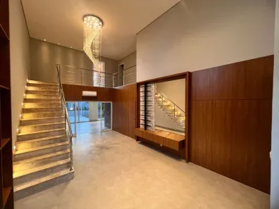 Casa de Condomínio com 4 Quartos à venda, 220m² no Jardim Botânico, Uberlândia