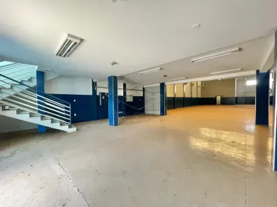 Galpão/Depósito/Armazém para alugar, 700m² no Jardim Brasília, Jaú