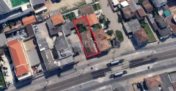 Lote/Terreno à venda, 452m² no Capão Raso, Curitiba