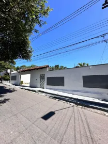 Casa de Condomínio com 3 Quartos à venda, 800m² no Aleixo, Manaus