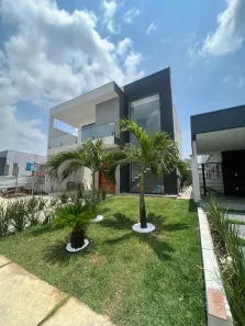 Sobrado com 3 Quartos à venda, 200m² no Ponta Negra, Manaus