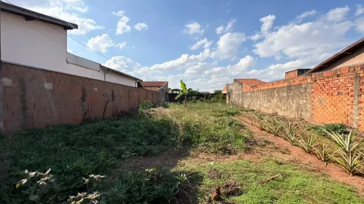 Lote/Terreno à venda, 300m² no Cidade Jardim, Leme