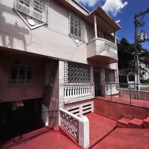 Prédio Comercial com 7 Quartos à venda, 700m² no Centro, Manaus
