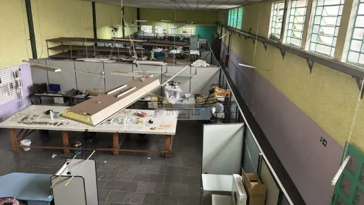 Galpão/Depósito/Armazém para alugar, 1100m² no Campestre, Santo André
