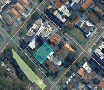 Lote/Terreno à venda, 553m² no Cabral, Curitiba