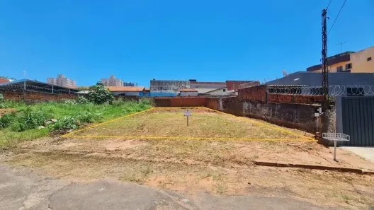 Lote/Terreno à venda, 275m² no Jardim Cruzeiro do Sul, Bauru
