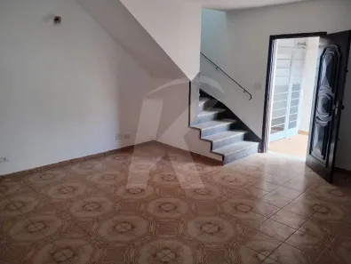 Sobrado com 3 Quartos para alugar, 180m² no Vila Nivi, São Paulo