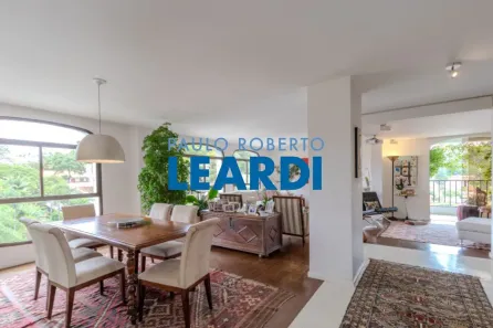 Apartamento com 3 Quartos à venda, 232m² no Vila Morumbi, São Paulo
