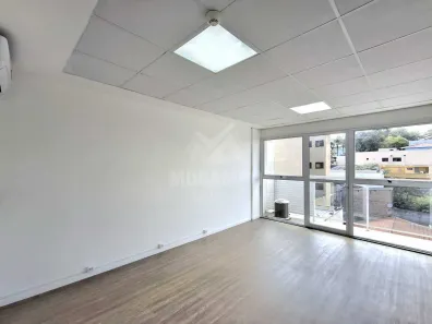 Sala Comercial para alugar, 34m² no Centro, Itatiba