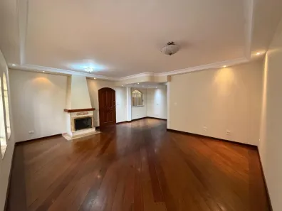 Casa com 4 Quartos para alugar, 224m² no Sumaré, São Paulo