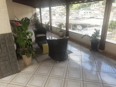 Casa com 5 Quartos à venda, 300m² no Bandeirantes, Juiz de Fora