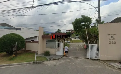 Casa com 2 Quartos para alugar, 100m² no Campo Grande, Rio de Janeiro