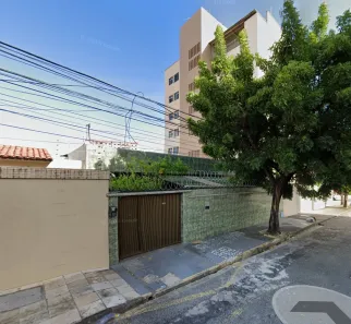 Casa com 4 Quartos para alugar, 271m² no Fátima, Fortaleza