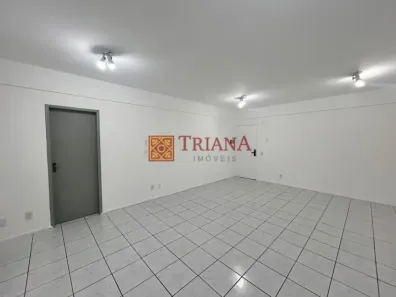Sala Comercial à venda, 41m² no Balneário, Florianópolis