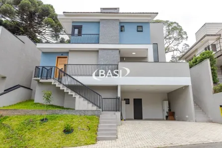 Casa de Condomínio com 3 Quartos à venda, 209m² no Taboão, Curitiba