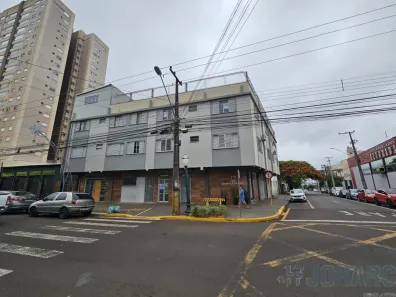Apartamento com 2 Quartos para alugar, 50m² no Centro, Apucarana