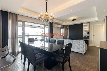 Apartamento com 3 Quartos para alugar, 134m² no Água Verde, Curitiba