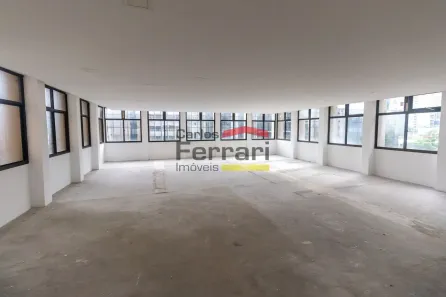 Prédio Comercial à venda, 230m² no Vila Olímpia, São Paulo